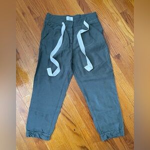 Wilfred Cropped Olive Chinos